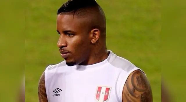 Jefferson Farfán y el emotivo mensaje a su primer 'profesor' 