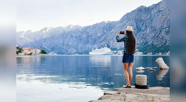 No olvides llevar audífonos para disfrutar con música tu viaje No olvides llevar audífonos para disfrutar con música tu viaje