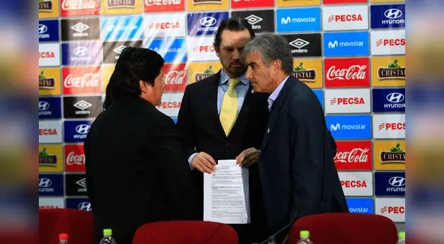 Si Oviedo sale con licencia, tendría que asumir la presidencia Franklin Chuquizuta Si Oviedo sale con licencia, tendría que asumir la presidencia Franklin Chuquizuta