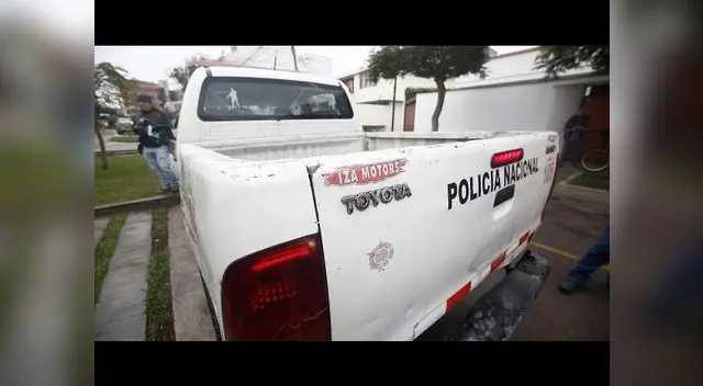 Patrulleros con stickers de Iza Motors Patrulleros con stickers de Iza Motors