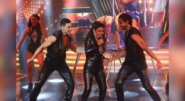 Fresialinda la sigue rompiendo en la pista de baile.