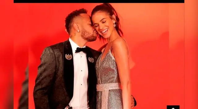 Neymar muy enamorado de Bruna 