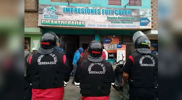 Clausuraron locales de impresión de gigantografías que no tenían permiso. Clausuraron locales de impresión de gigantografías que no tenían permiso.