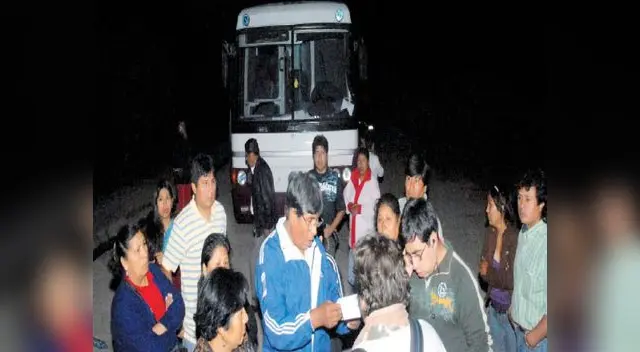 Sigue la inseguridad en las carreteras. Pasajeros fueron despojados de sus pertenencias cuando regresaban de Chincha Sigue la inseguridad en las carreteras. Pasajeros fueron despojados de sus pertenencias cuando regresaban de Chincha