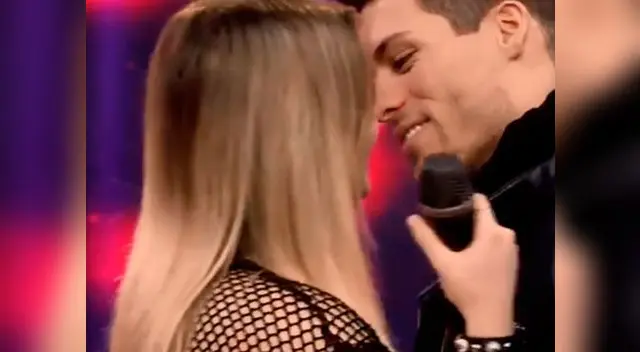 Flavia Laos y Patricio Parodi sorprenden a todos y se besan en vivo