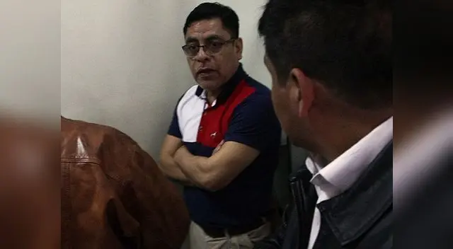 El asistente del Ministerio Público, César Alberto Castillo Ríos fue capturado recibiendo coima