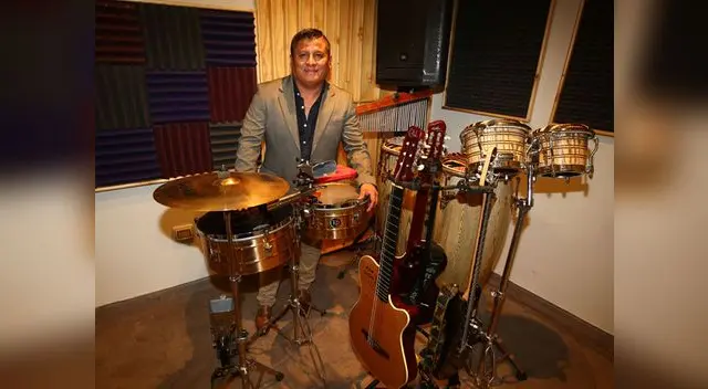 Quiere cantar en el mundo de la política