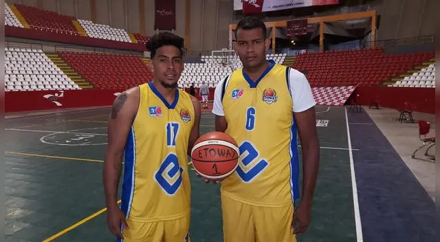 Los venezolanos Abraham Joel Ramos Morly quien es Pivot y el alero Leinfer Montes de Oca Los venezolanos Abraham Joel Ramos Morly quien es Pivot y el alero Leinfer Montes de Oca