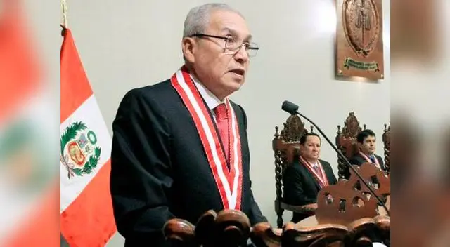 El fiscal de la nación, Pedro Chávarry ordenó que se investigue a los periodista por difundir audios El fiscal de la nación, Pedro Chávarry ordenó que se investigue a los periodista por difundir audios