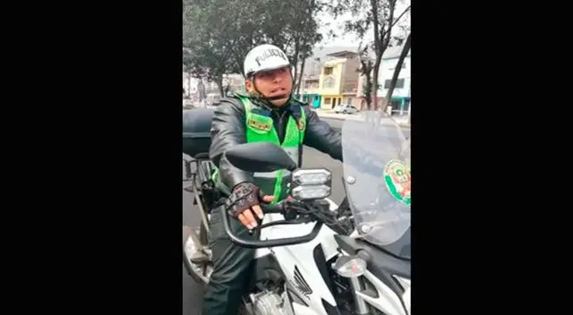 Policía quedó mal parado tras ser confrontado por taxista Policía quedó mal parado tras ser confrontado por taxista
