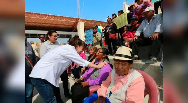 Afectados por intoxicación fueron recibidos por sus paisanos