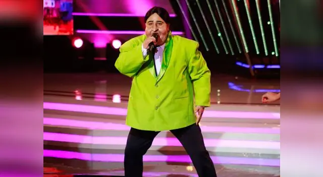 John Kelvin caracterizó a Tongo y fue elogiado por el jurado Fuente: Twitter de El artista del año