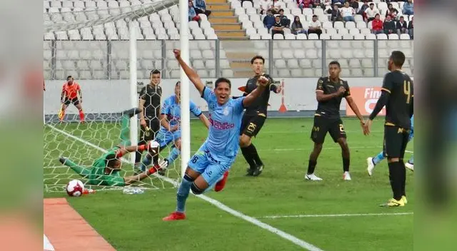 Orozco celebra el único tanto de la tarde