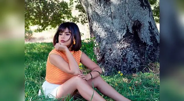 Selena Gomez cuenta pasajes de su vida con reflexivo mensaje