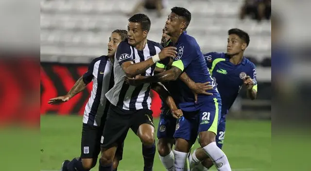 a Alianza Lima debe ganar mañana al UTC si quiere seguir pensando en el título. FOTO: LIBERO