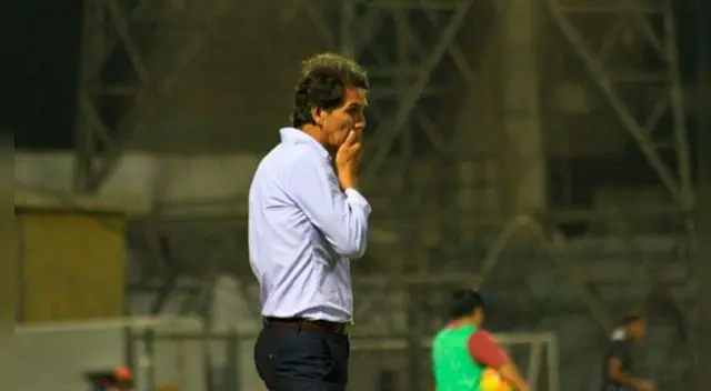 Franco Navarro demostró su calidad como estratega pudo sortear los cotejos en Arequipa, Moyobamba y Lima