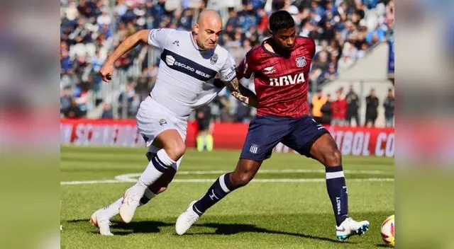 Araujo no desentonó en su debut con Talleres