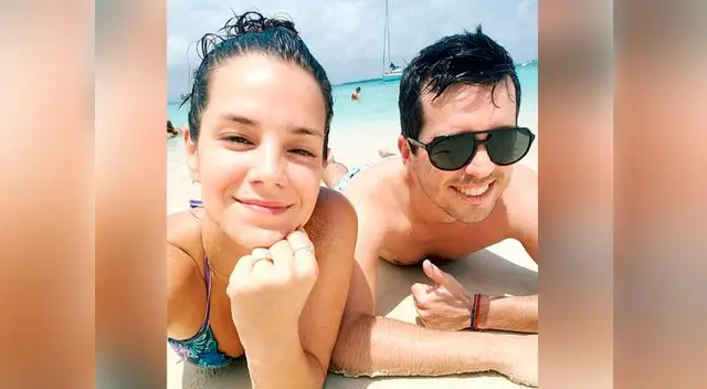 Jesús Alzamora y su futura esposa en plena diversión.