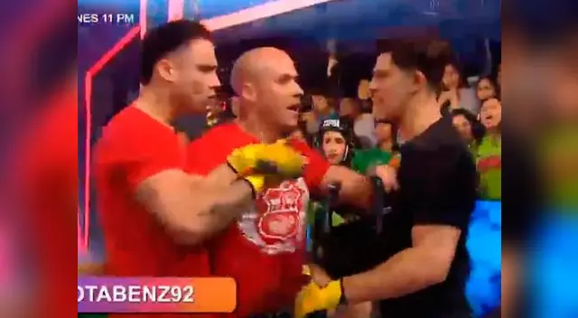 Emilio Jaime y Jota Benz casi se agarran a golpes en vivo Emilio Jaime y Jota Benz casi se agarran a golpes en vivo