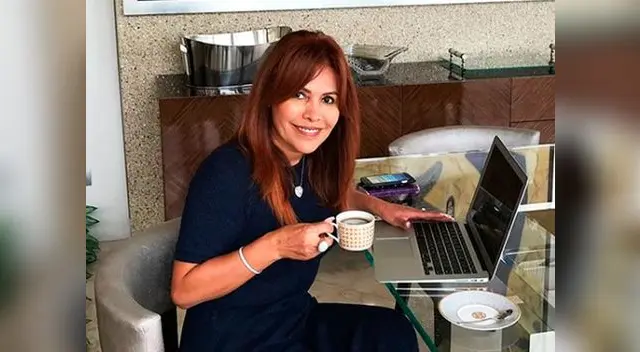 Magaly Medina sorprende sin maquillaje Magaly Medina sorprende sin maquillaje