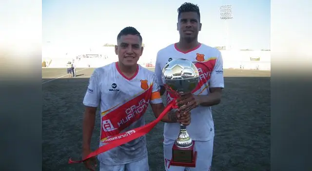 Axel Rodriguez y Josué Rodríguez del Atlético Grau. FOTO: LIBERO