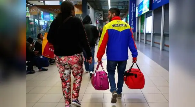 Venezolanos regresan a su país