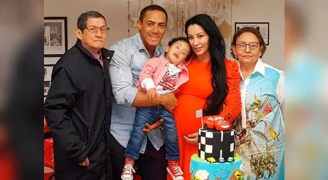 Feliz por la llegada de su segundo bebé Feliz por la llegada de su segundo bebé