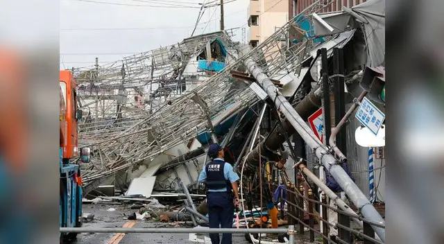 El paso del tifón 'Jebi' dejó varios daños materiales en Japón. El paso del tifón 'Jebi' dejó varios daños materiales en Japón.