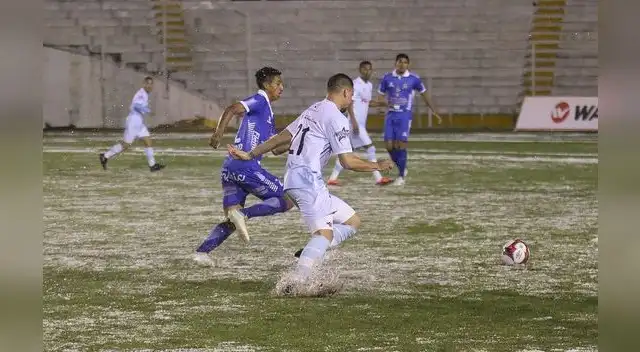 Binacional tras la derrota con Municipal buscará recuperarse ante Garcilaso en Moquegua Binacional tras la derrota con Municipal buscará recuperarse ante Garcilaso en Moquegua