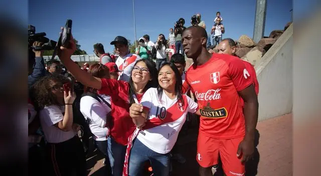 La hinchada dio su respaldo a la selección