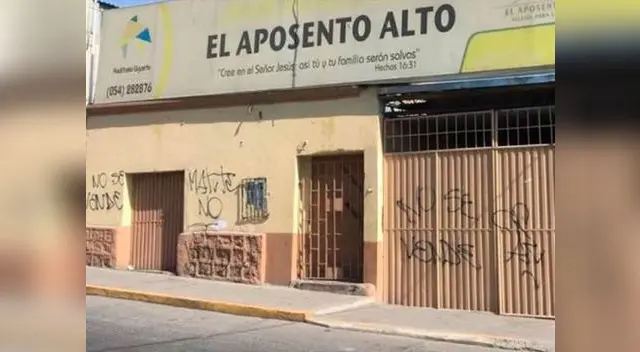 Los 'hinchas' de Alianza Lima se acercaron con palos y piedras para atacar las instalaciones del recinto religioso