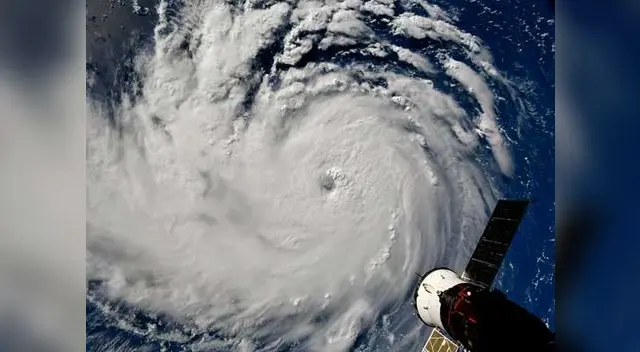 Huracán Florence puede convertirse en una tormenta de categoría 6 Huracán Florence puede convertirse en una tormenta de categoría 6
