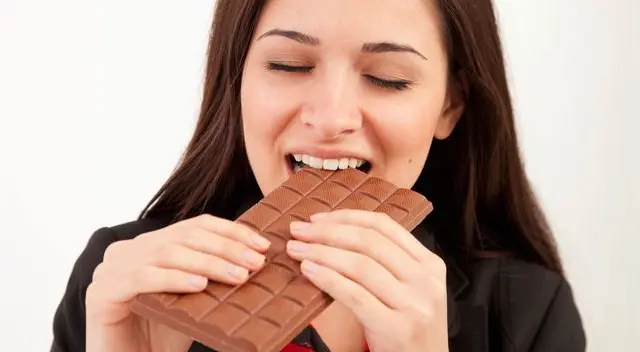 El chocolate es un alimento muy nutritivo El chocolate es un alimento muy nutritivo