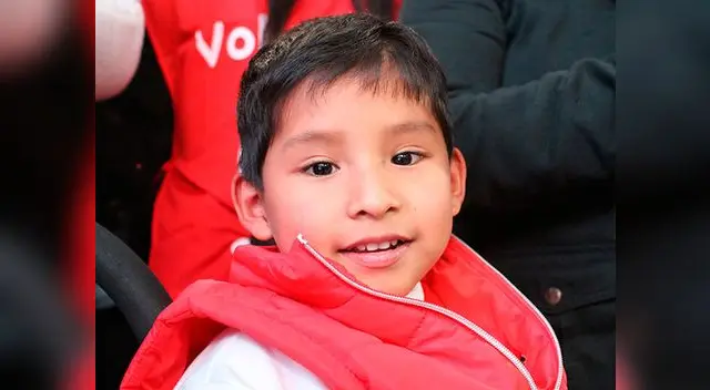 Yunder Escobar, el niño símbolo de la Teletón 2018.