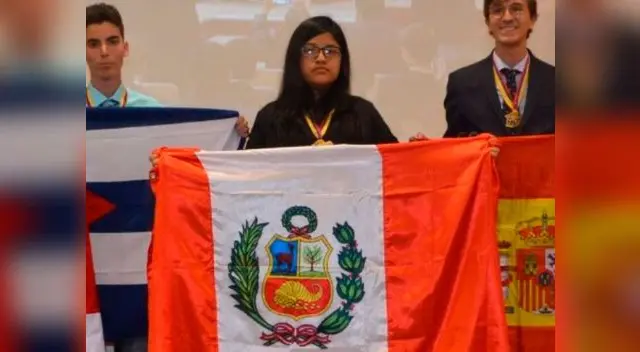 Escolar ganó medalla por olimpiada de Biología en Ecuador