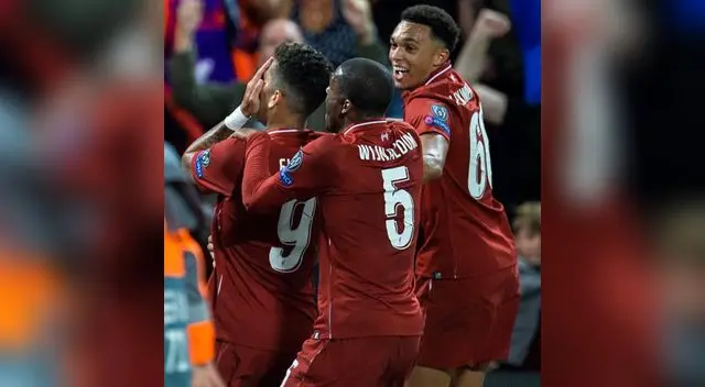 Firmino celebra el tanto agónico del Liverpool