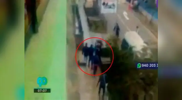 Colectiveros se enfrentan a balazos en Ate. Colectiveros se enfrentan a balazos en Ate.