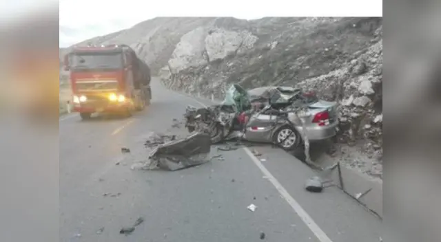 Familia fallece tras terrible accidente en Carretera Central Familia fallece tras terrible accidente en Carretera Central