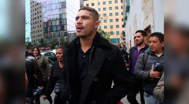 Fiscal investiga quién le sirvió el anís contaminado a Paolo Guerrero Fiscal investiga quién le sirvió el anís contaminado a Paolo Guerrero