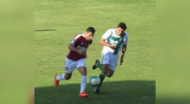 Sportivo Huracán (de guinda) va con todo ante Alipio Ponce para asegurar clasificación directa