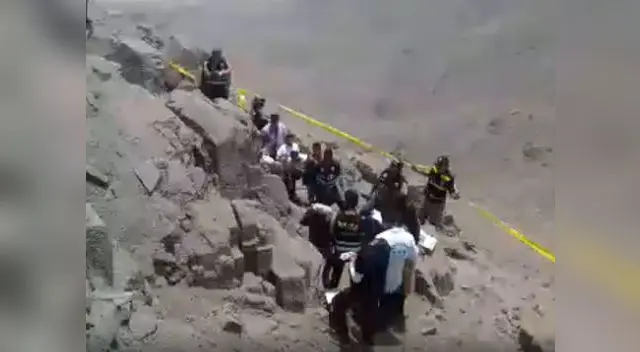 Hallan cuerpo de bebé asfixiado e incinerado por su padre.