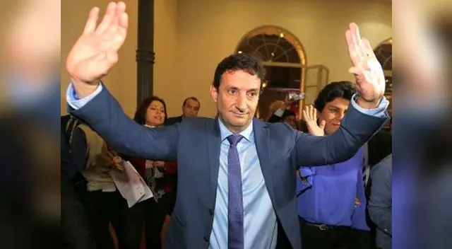 Renzo Reggiardo asegura estar primero en las encuestas.
