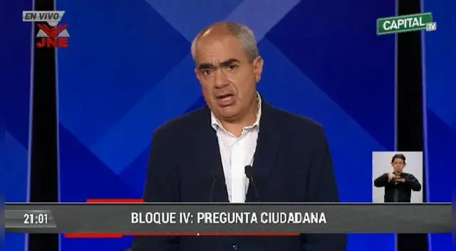 Manuel Velarde es víctima de meme