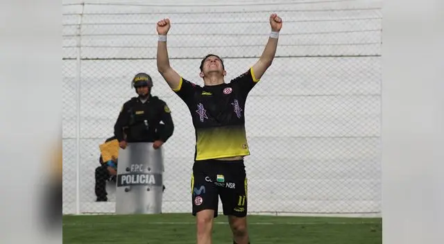Ugarriza volvió a mostrar su selló goleador FOTO: Edgar Jara