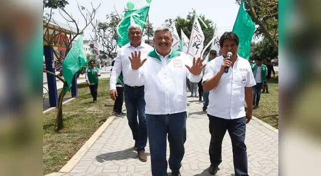 Alberto Beingolea realizó su cierre de campaña en Surquillo junto a Yola Polastri.