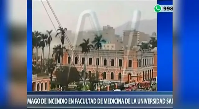 Cibernautas informaron en redes sociales que los bomberos ya llegaron a la Universidad Mayor de San Marcos Cibernautas informaron en redes sociales que los bomberos ya llegaron a la Universidad Mayor de San Marcos