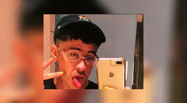 Bad Bunny y su tercer ojo sorprendió en los AMAs 2018