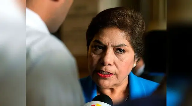 Parlamentaria realzó vigilia en la Prefectura