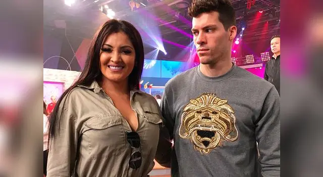 La cantante calificó actuación de la 'Chica selfie' La cantante calificó actuación de la 'Chica selfie'