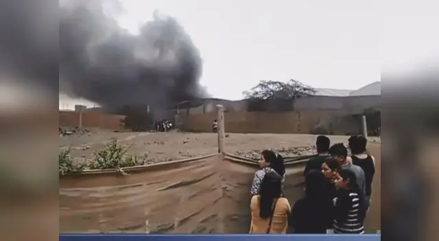 Bomberos atienden emergencia Bomberos atienden emergencia